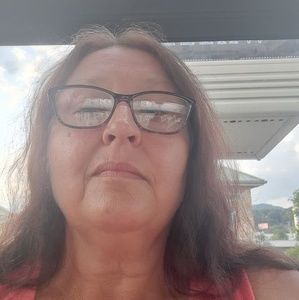 Meet your Posher, Cheryl brown